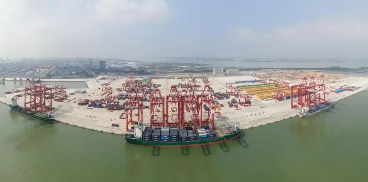 我国已形成多个世界级港口群 自动化码头规模居世界第一