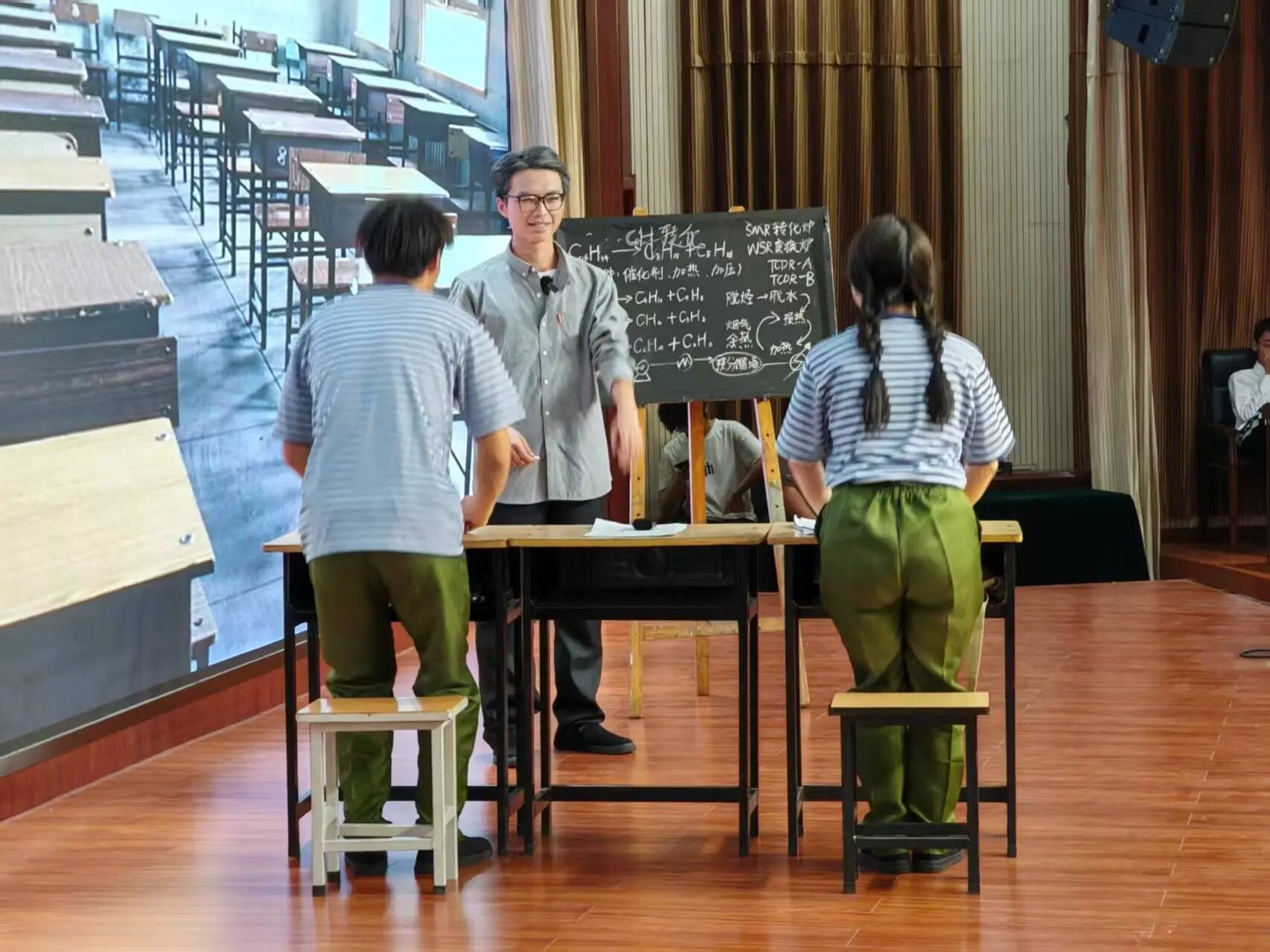 科学家故事.jpg